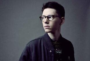 Canblaster is one of my favourite producers of all time..  the master of complexity, always reinventing himself ✨

for the next 2 hours we’ll be playing strictly Canblaster classics on DJ Slow’s Rinse show >> b2b2b2b 

📡 rinse.fr/player