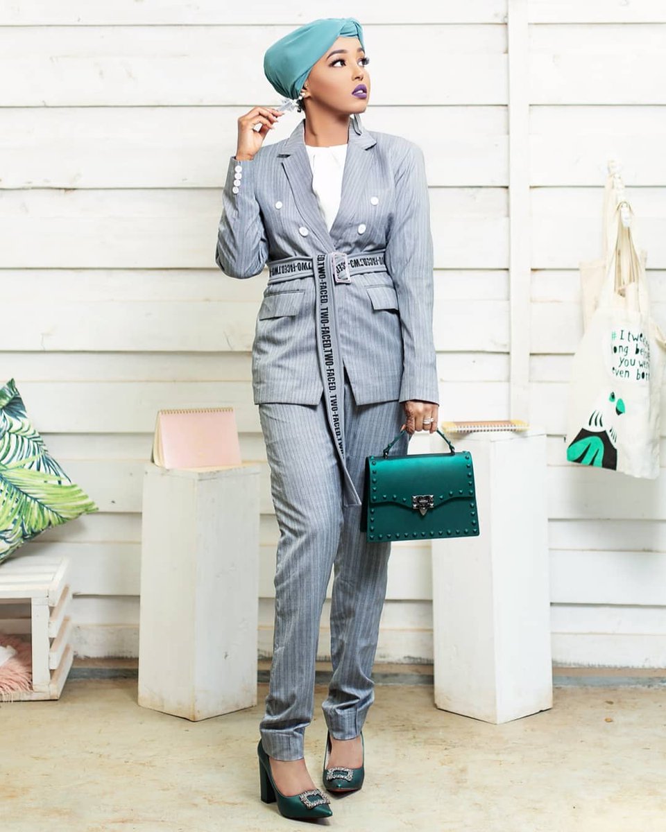 HouseOfIdil's tweet photo. #HouseofIdil #TwoFacedCollection #Hijabi #FashionDiaries #TwoFaced #Muslimahchamber #HOI #Muslimah #ModestFashion #Collection #EastAfrican #Formal #ModestyMovement #Mwave https://t.co/KQLvdYDhPC