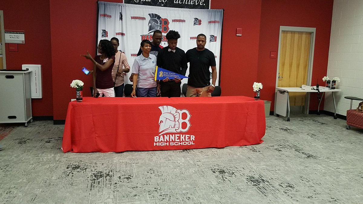 MediaCenterBHS's tweet photo. https://t.co/pATnesnmjg