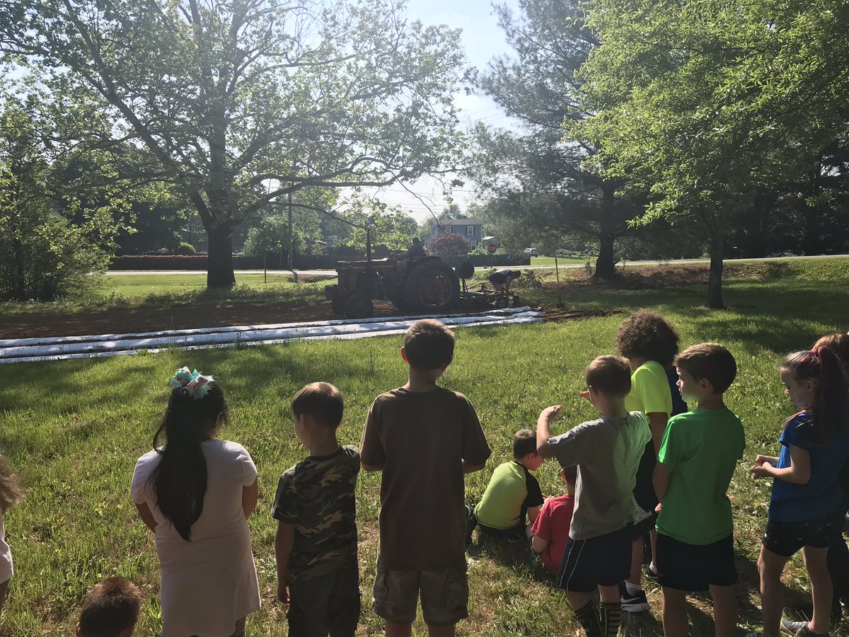 Boonville Elementary On Twitter Exciting Day At The Best