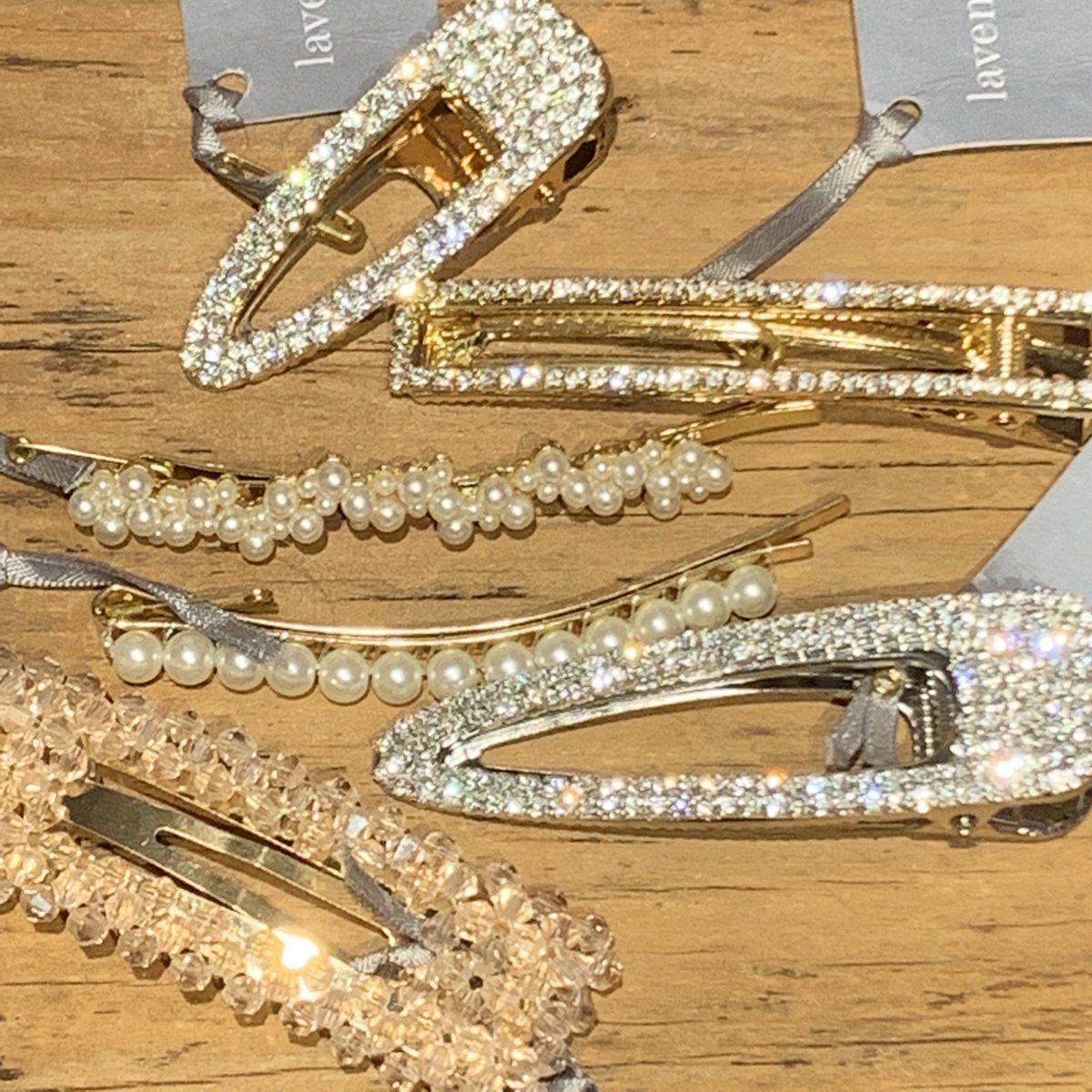 We love a glam hair clip 😍 #sparkle #pearls #glamhair #notjustforparties #brighton #shoplocal #lovelavenderroom