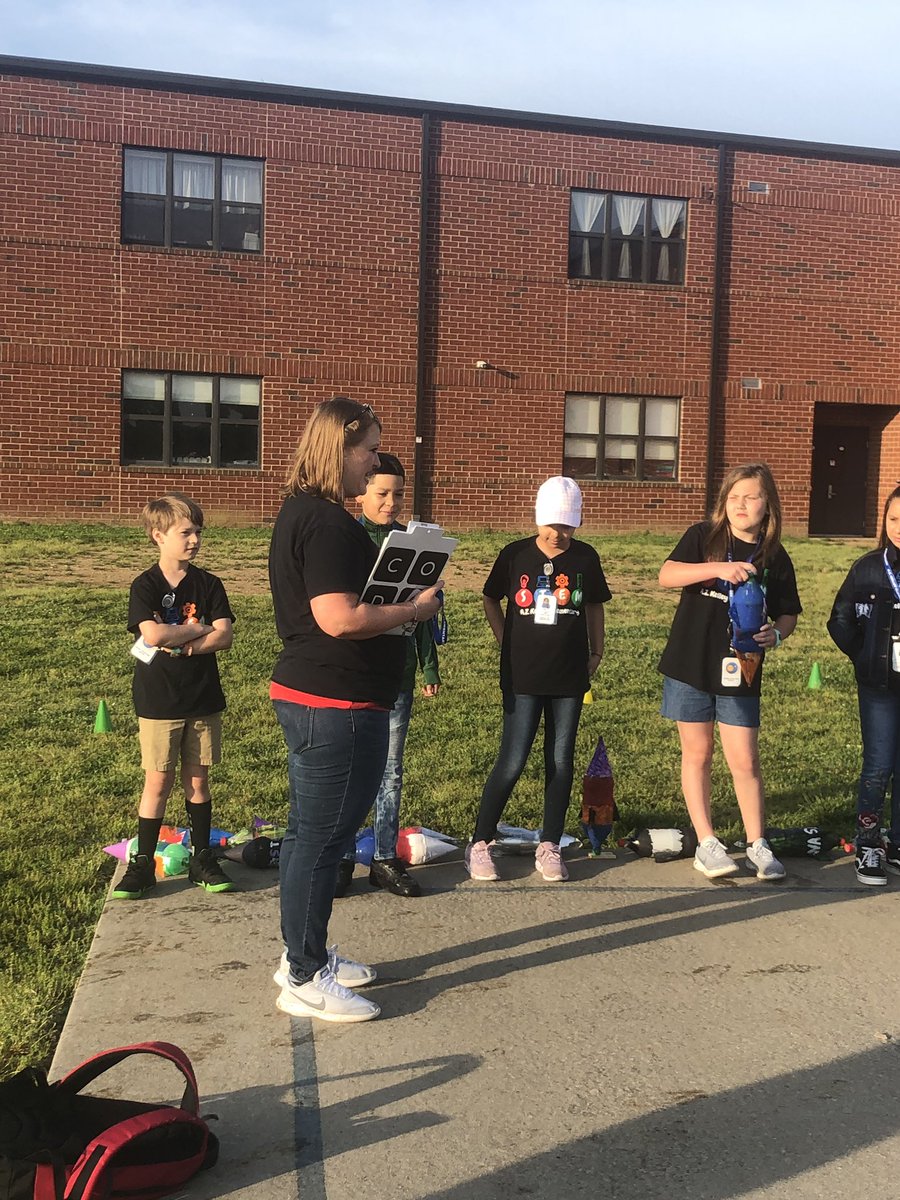 JberrySTEAMSci's tweet image. So much fun #azkstem students today for their 4th annual rocket launch! @MetroSchools @MNPS_STEAM