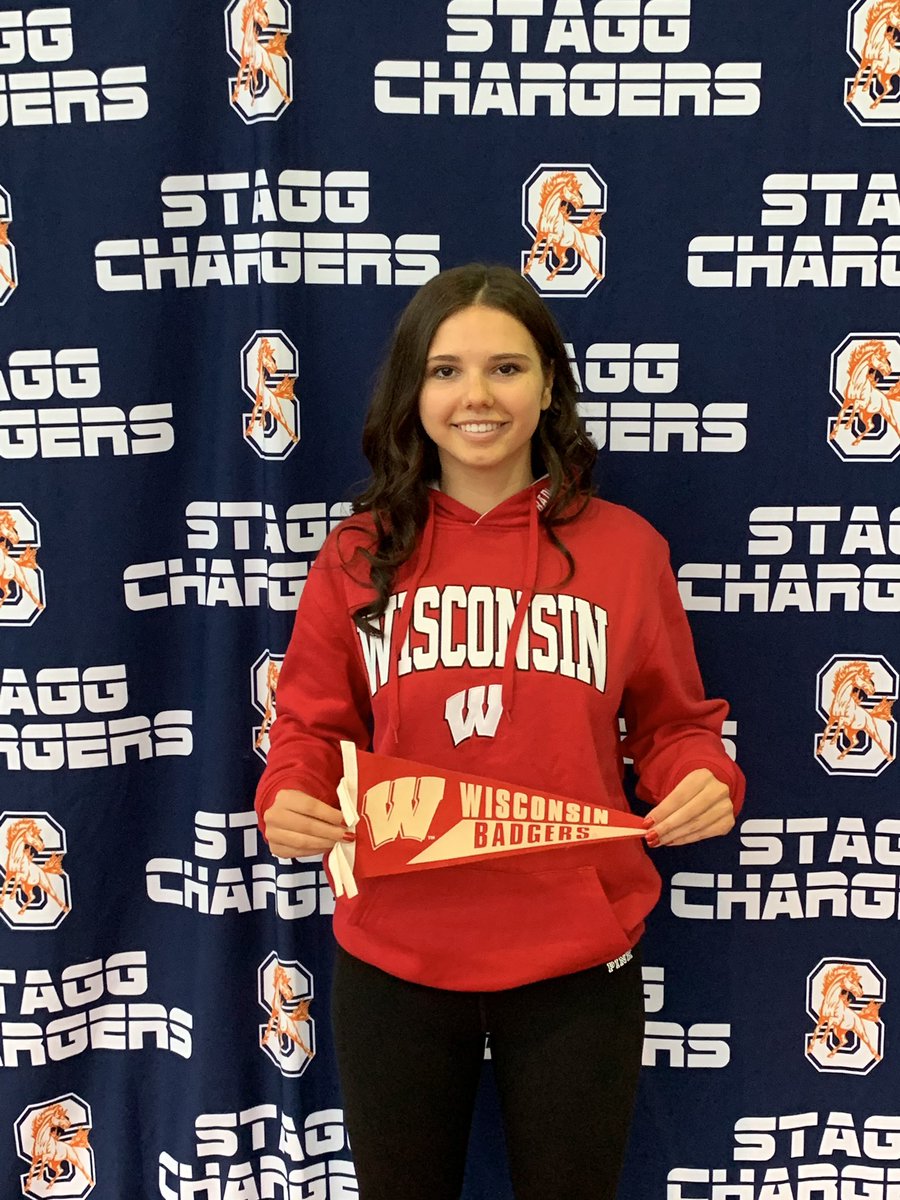 alexa_bars's tweet photo. Next year I am proud to say that I will be pursuing mechanical engineering at the University of Wisconsin-Madison. Go Badgers!🦡🔴⚪️ @StaggHighSchool @StaggSTEM @exeng2019 https://t.co/pzH3W7DR1X
