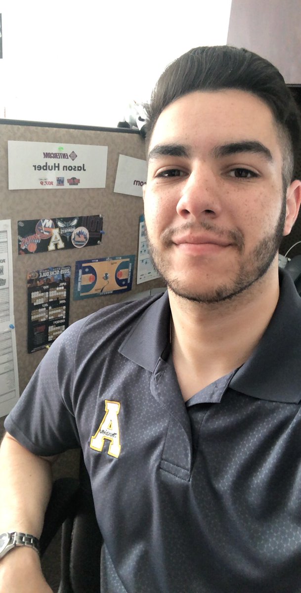_JasonHuber's tweet photo. #iBackAPP because of the education, friends and experience it gave me during my four years. #2018Grad @appstatesports @appstate https://t.co/0Vwy5QWeyr