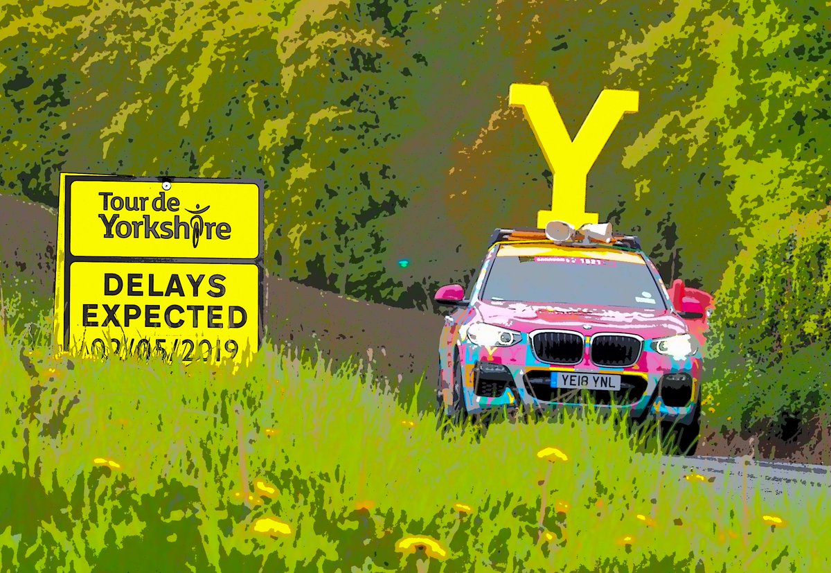 ApertureF2's tweet image. One for the kids - spot the "Y"s!