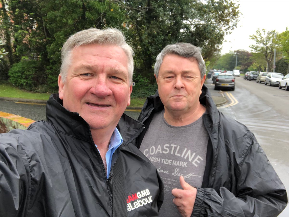 MarkOllerhead4's tweet photo. @neilsmithgmb @gmbnwi @gmbbolton23 @PaulMaccaGMB @youngGMBER @neilsmithgmb @PaulMaccaGMB  Two Of The Greatest Most Inspirational Campaigners in The History of The Great @GMB_union(@gmbnwi) Only 5an a half Hours Till The Polls Close my #BionicBrothers👍✊ @K28Gmb @GMBTrafford @gmbbolton23 @OPS1GMB @radicallywomen
#VoteLabourToday❎ #GMBTeam https://t.co/hlzmmZttJ5