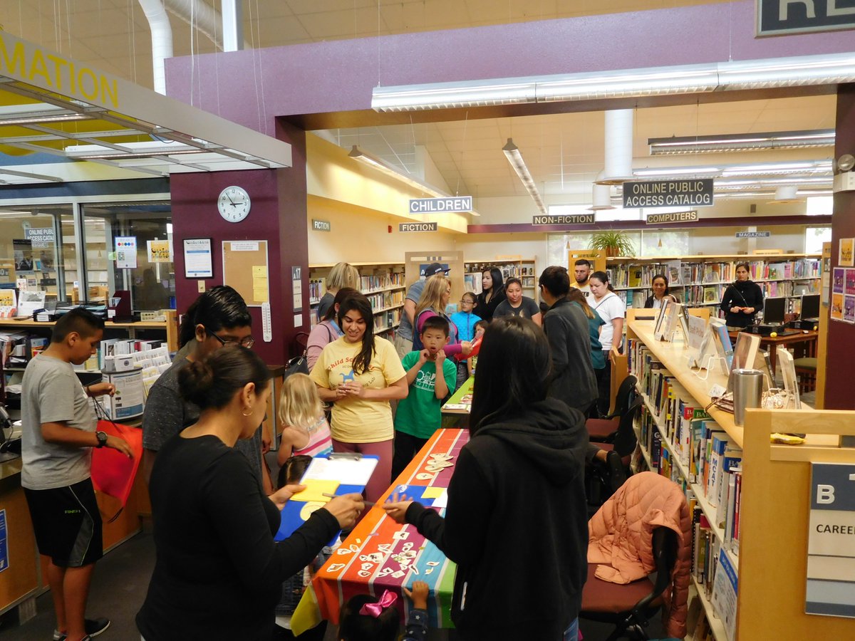 WSFOL1's tweet image. Happy #BDog2019! 
Please remember to donate to #WSFOL to support amazing library programs such as #DiaDeLosNinos! The celebration emphasizes the importance of literacy for children of all linguistic and cultural backgrounds! 

bigdayofgiving.org/wsfol