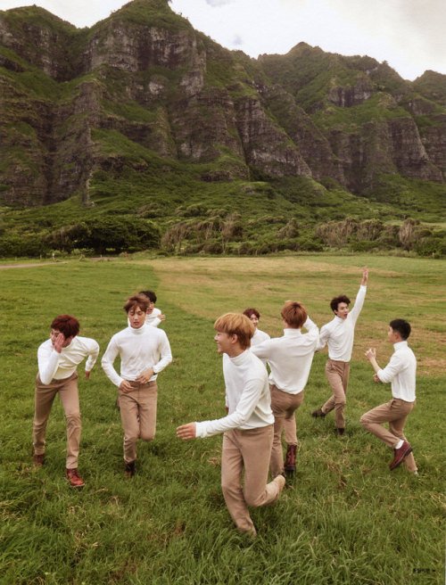 EXO__OFFICIAL's tweet photo. EXO - 190502 Third official photobook ‘PRESENT ; gift’

Credit: KAI_DUCKHOO.
Cr. Website: https://t.co/8AHMH8EiZb https://t.co/h8QRa2EO6y
