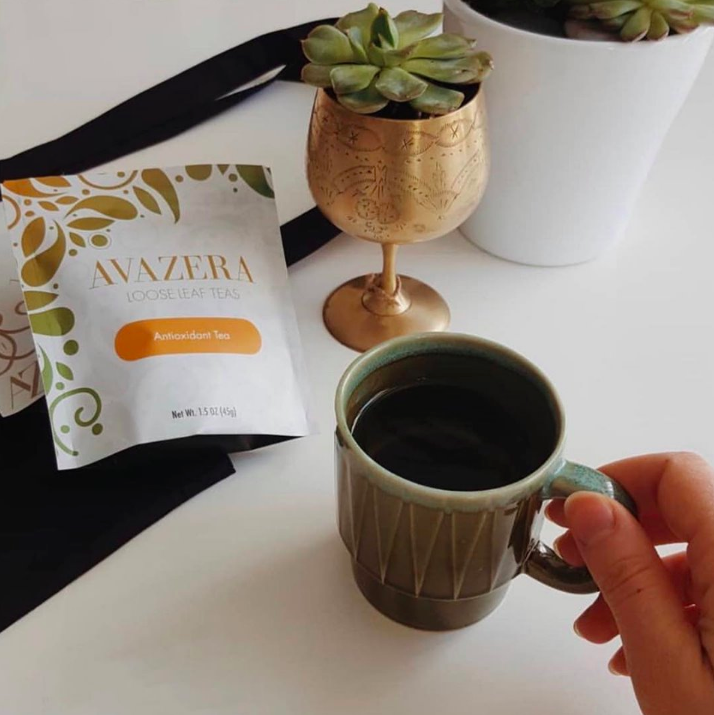 avazera's tweet photo. Cold, rainy spring days call for a warm cup of #tea. @vanessamartellacci is loving our Antioxidant Tea made with a blend of organic sencha #greentea, papaya, and strawberries. #regramlove https://t.co/ojIakLQGUu