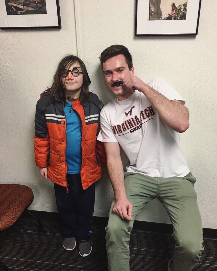 CMFK_VT's tweet image. This weeks mentor of the week is Duncan Campagna: 

Duncan does a great job engaging his buddy, Gideon. Even when Gideon comes to the activity not ready to participate, Duncan easily gets him excited about the day!                 Read more on our Instagram or Facebook!!