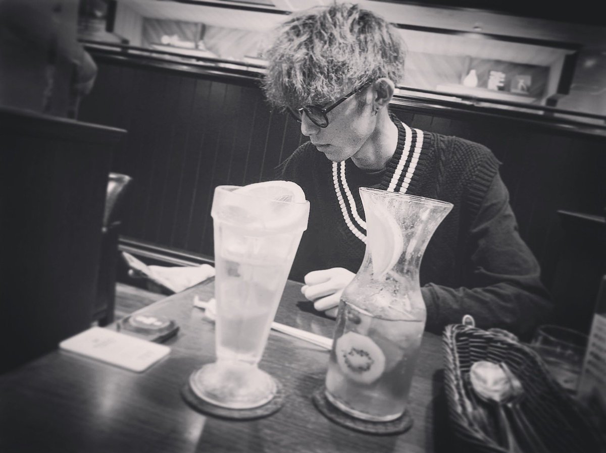 Kaito_Hair_RIBI's tweet photo. ツラいと思わないことから始めよう。

#RIBI #RIBITOKYO 
#鹿児島県理容美容専門学校 
#美容学生 

https://t.co/OVVCaMs3dM https://t.co/2TfsbdgbFA