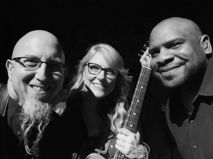DerekAndSusan's tweet photo. Thanks to @davematthewsbnd for a great show last night in Jacksonville! Susan jumped up and sang “Cortez the Killer” and @RelixMag has the details: https://t.co/nw6GkxXYE0 https://t.co/czJyfAa3EC