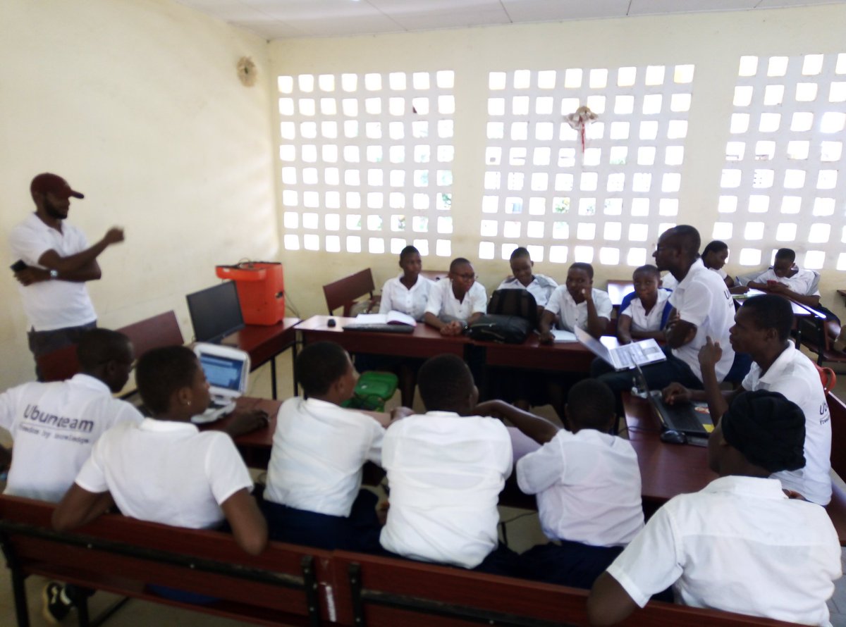 ubunteam's tweet image. Elles font #linux aujourd&apos;hui #linuxpresentationday