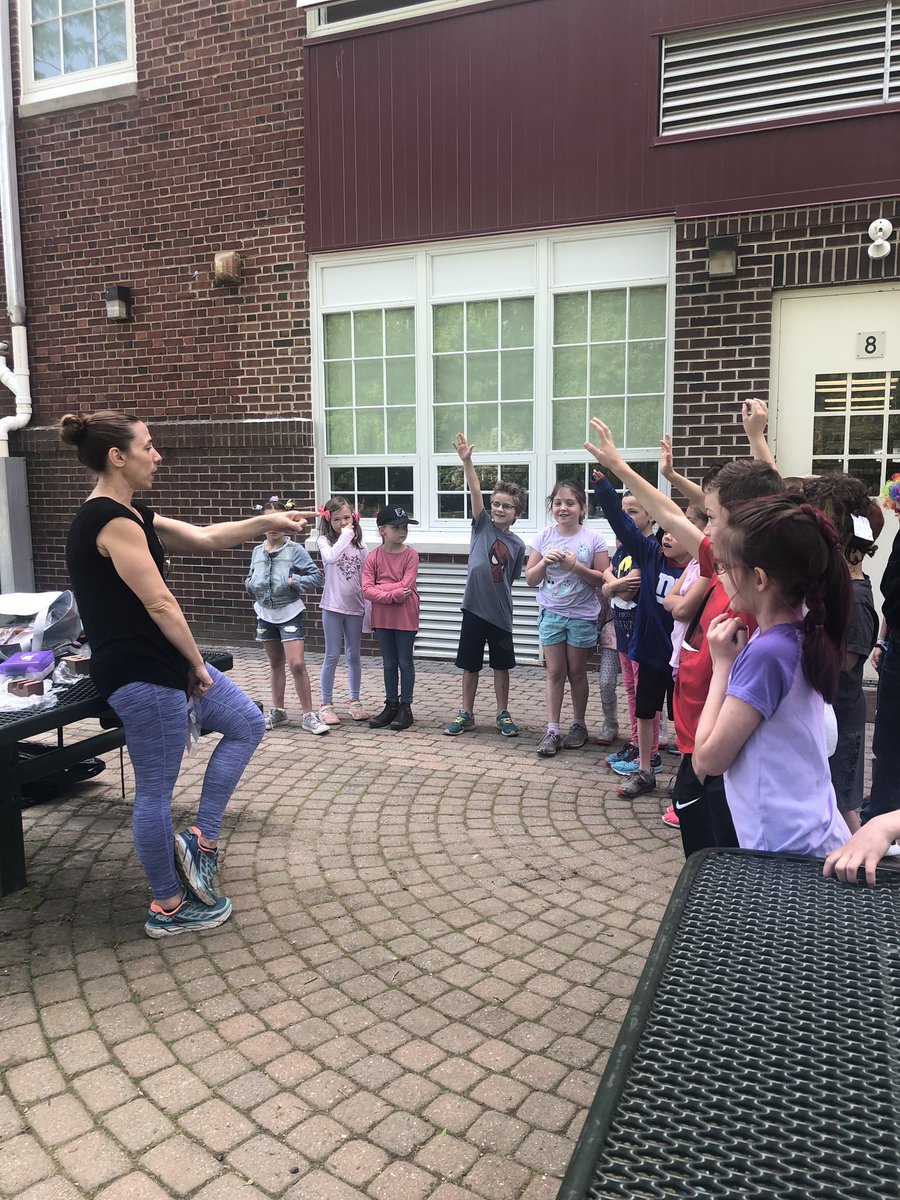 Doing our part #earthdaycleanup #tatemsecondgrade #tatemspiritweek #tatemtigerpride