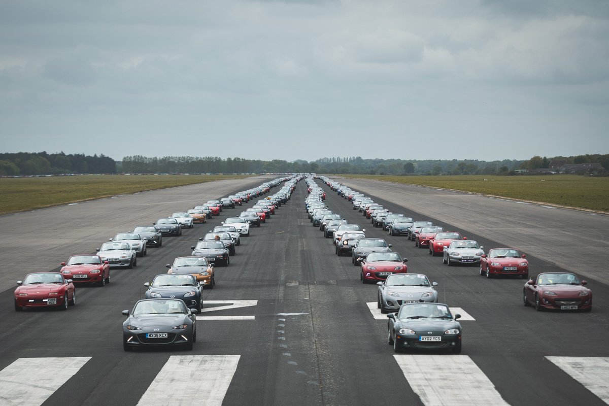 Mazda_UK's tweet image. On Sunday 28th April, the @mx5oc celebrated 30 years of pure driving pleasure in the world&apos;s best-selling roadster. A true icon. #SpringRally #MX5WR