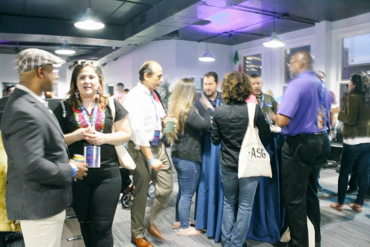 HireKadence's tweet photo. #SATechTrek 2019 is now in the books! Thank you to everyone who visited us- we loved opening up our office and meeting so many people working in tech ππ¨π»βπ»π©π»βπ» see you next year! #satechcommunity #satechdistrict #hirekadence https://t.co/75PMq0GpRx