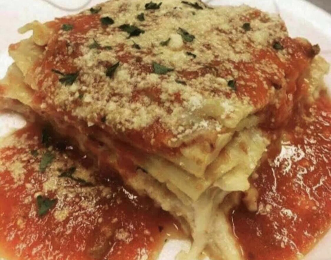 OSIsandwichshop's tweet photo. Lasagna today! #oldschoolitalian #homemadelasagna https://t.co/KE3XacWerc