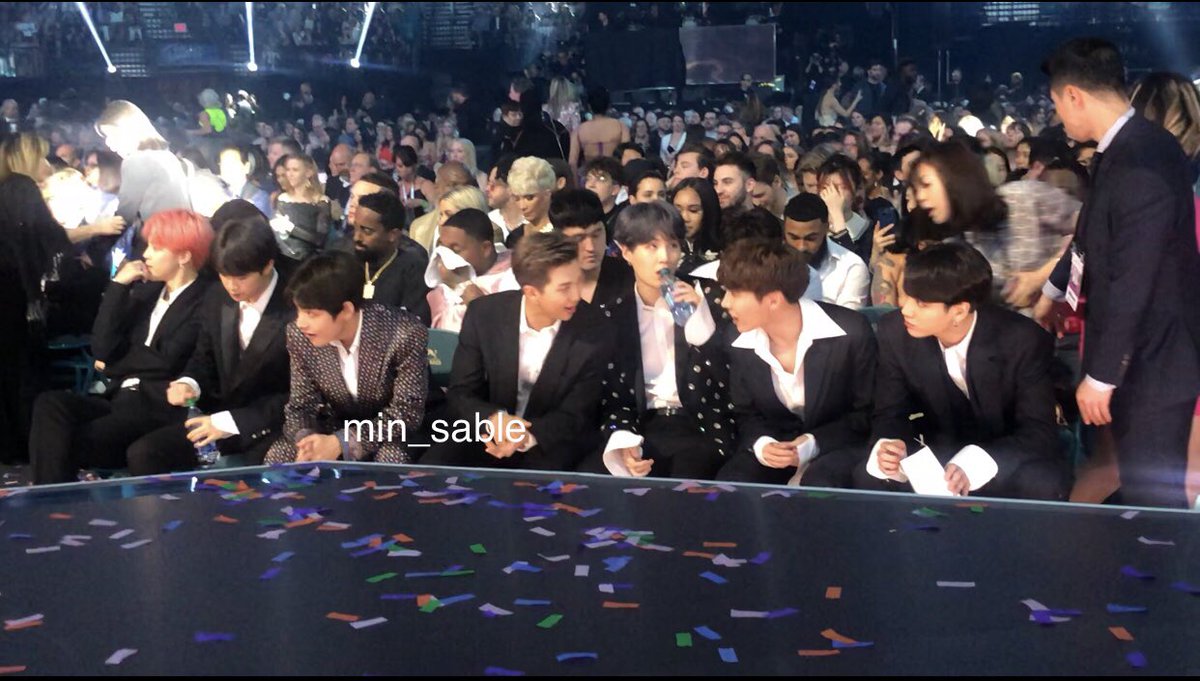 Min_Sable's tweet photo. Last night was my best moments with @BTS_twt out of all my encounters and interactions with them yet! 😭 i’m still on cloud 9! 🥺

Couldn’t stop staring at YoonGi as he was right in front of me! 
Jammed along with Tae during Jonas
#BTSxBBMAs #TopGroupBTS #TopSocialArtistBTS #BTS https://t.co/2iBafSKHaA