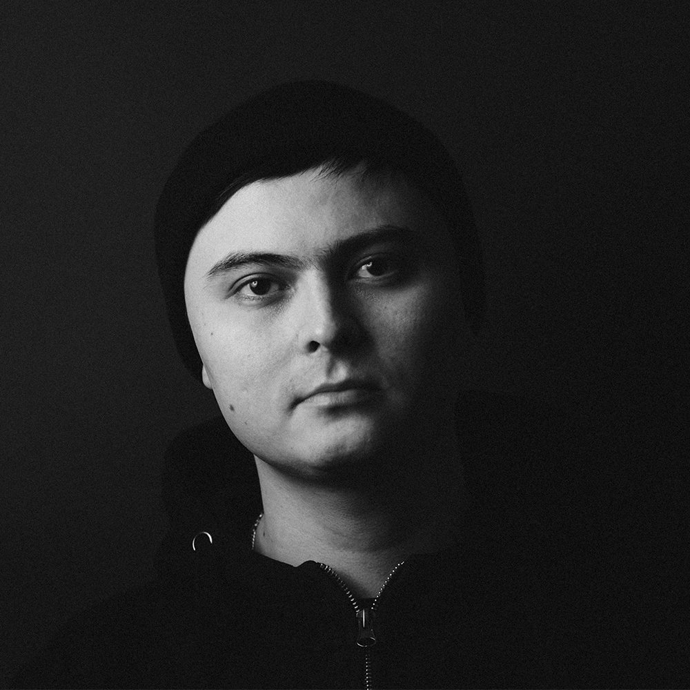 Planet V (@planetvmusic) on Twitter photo Off the back of his two track single, we caught up with <a href="/Command_Strange/">Command Strange</a> to talk dream collabs, touring and production...
Read now: bit.ly/2GUW9Q6 Off the back of his two track single, we caught up with <a href="/Command_Strange/">Command Strange</a> to talk dream collabs, touring and production...
Read now: bit.ly/2GUW9Q6