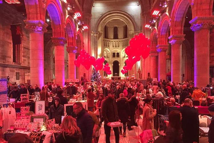 CQBelfast's tweet photo. .@Cqaf kicks off tonight with several gigs and events, including the festival opening event - #CQBazaar in @BelCathedral. Late Night Art is on tonight and @foolsfestival lands tomorrow. Are ye ready, Belfast?? https://t.co/iuI6Bj8OKa
