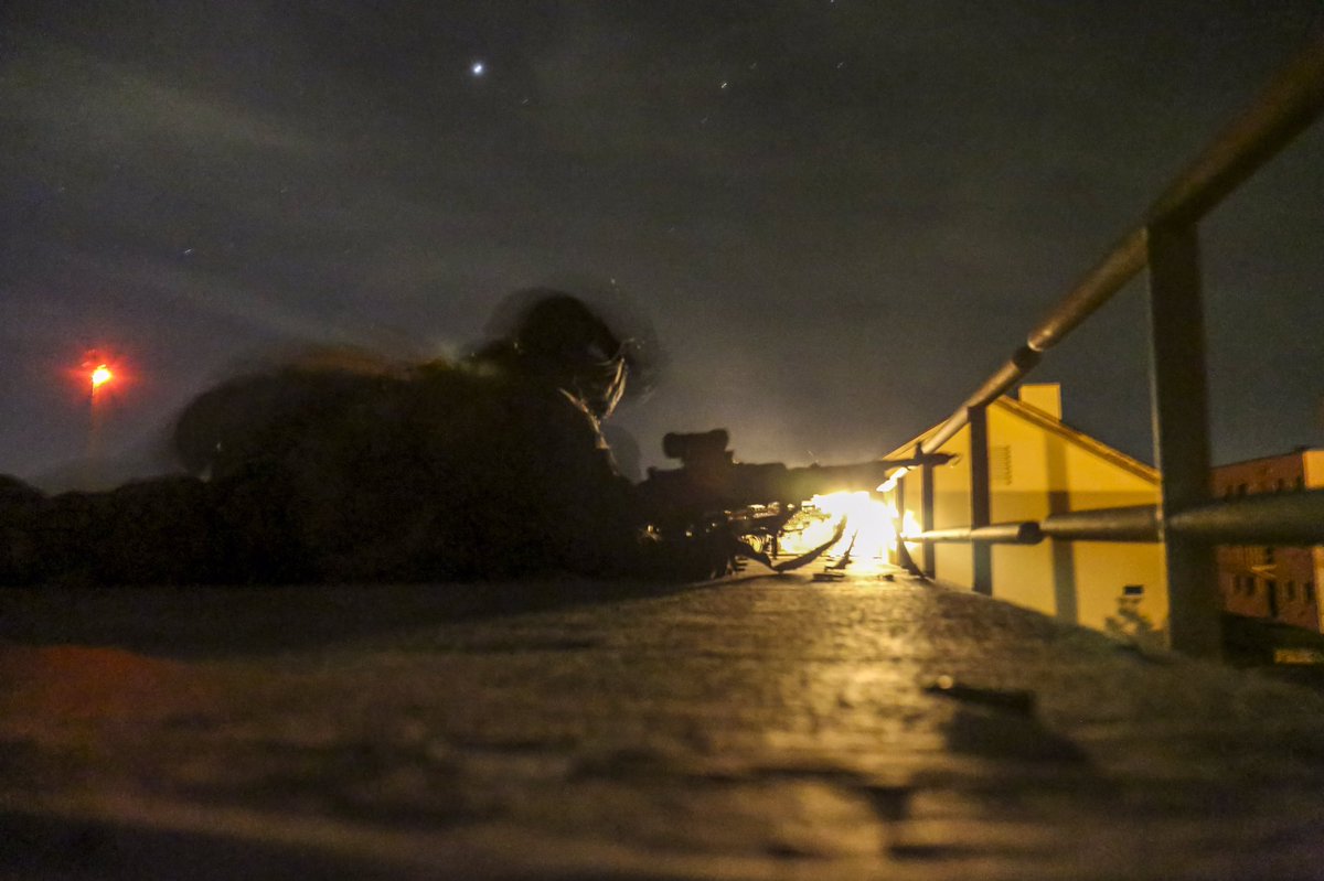 Strike_Hold's tweet photo. Overnight, the Devils maneuvered across our battle space and took the fight to the enemy! #StrikeHold #DevilStorm2 #FightTonight @82ndABNDiv @FORSCOM https://t.co/H7WPt9ixsa