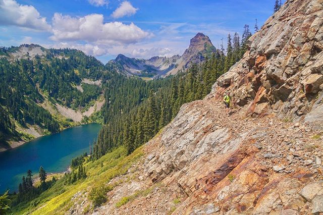 tamiasars's tweet image. Lose your heart and fill your soul. #pct, #pctwa, #stevenstosnoqualmie, #pctig, #pcta, #pnwadventures, #mountainsplease, #choosemountains, #cascademountains, #washingtonstate, #visitnorthbend, #mountain_world, #highpeaks, #landscapephotography, #myhappyp… bit.ly/2ITWMNp