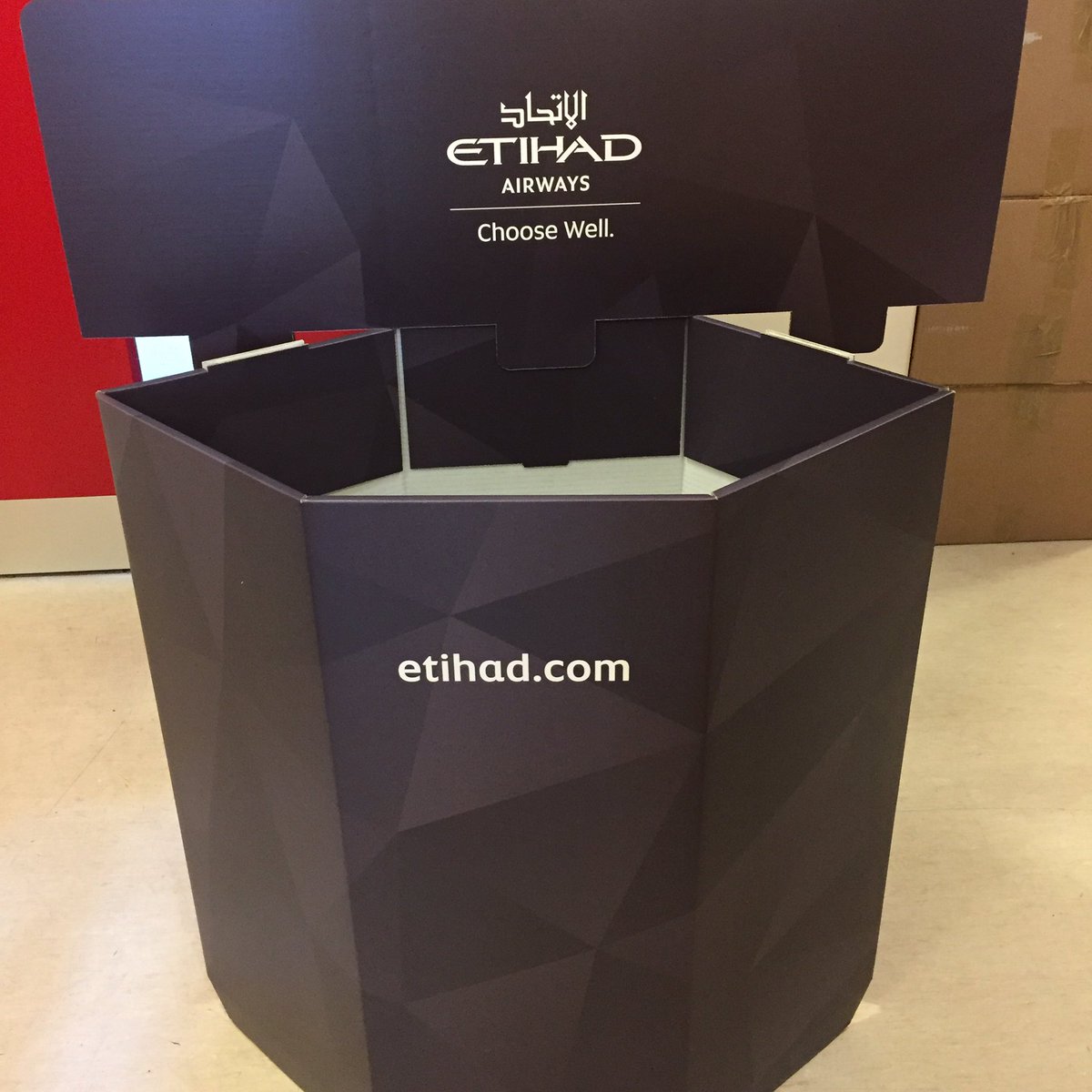 TheQuoinPrintCo's tweet photo. Do you know what a dump bin is? They are ideal for displaying bulk promotional or sale items. Available in a variety of shapes and sizes, printed or plain. #dumpbins #oakham #printers #uppingham #rutland #quoin #quoinprint https://t.co/Dju9dnJ5AQ