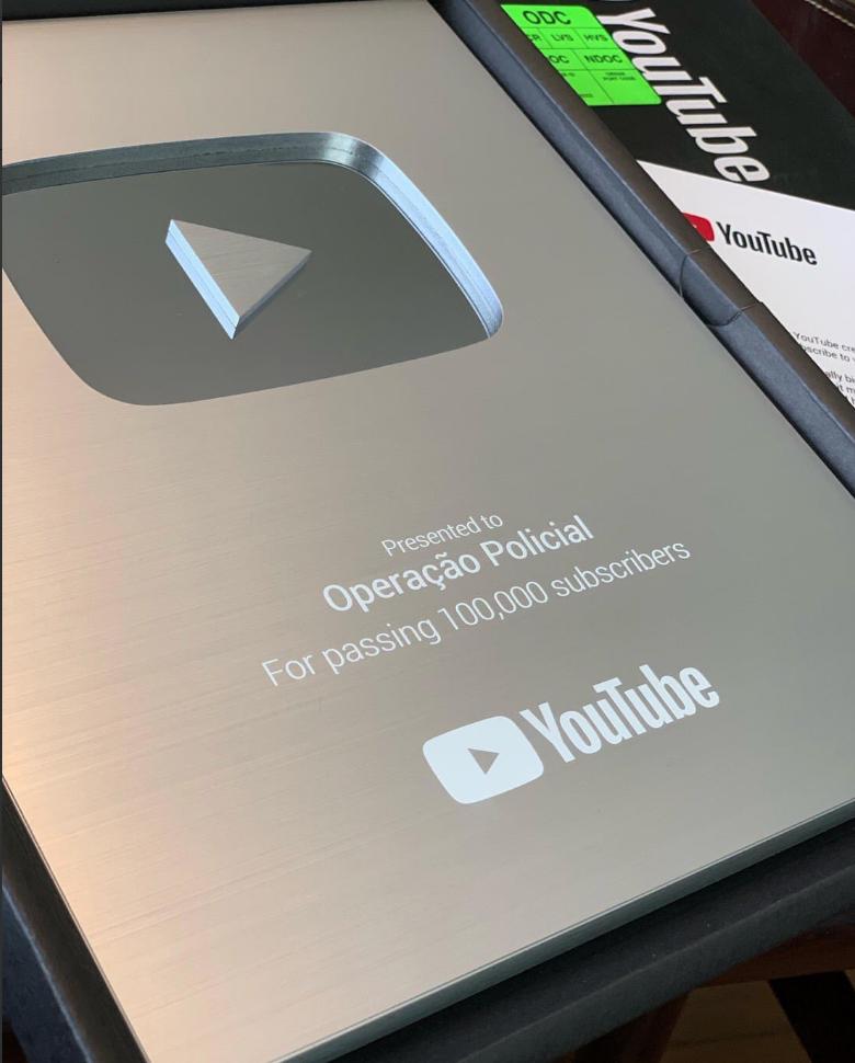 InvestigacaoOP's tweet image. Canal @OP_Policial no @YouTubeBrasil passa de 100 mil assinantes e, junto, vem a placa comemorativa. 🎬😊

Agradecemos a participação cada um de vocês!

➡️ Canal em parceria #Medialand e #Encripta