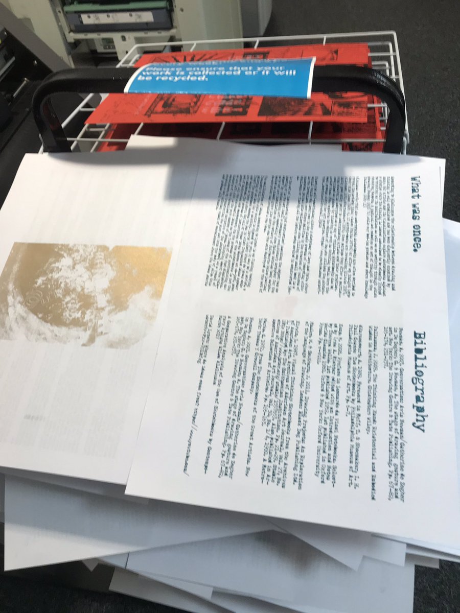 Fanzines drying hand stitching next all completed <a href="/TheCassArt/">TheCassArt</a> <a href="/BraceyAndrew/">Andrew Bracey</a> @collectionusher <a href="/LincolnFAS/">UoL Fine Art Society</a> <a href="/MAFineArtLSFPA/">MA Fine Art Lincoln</a>