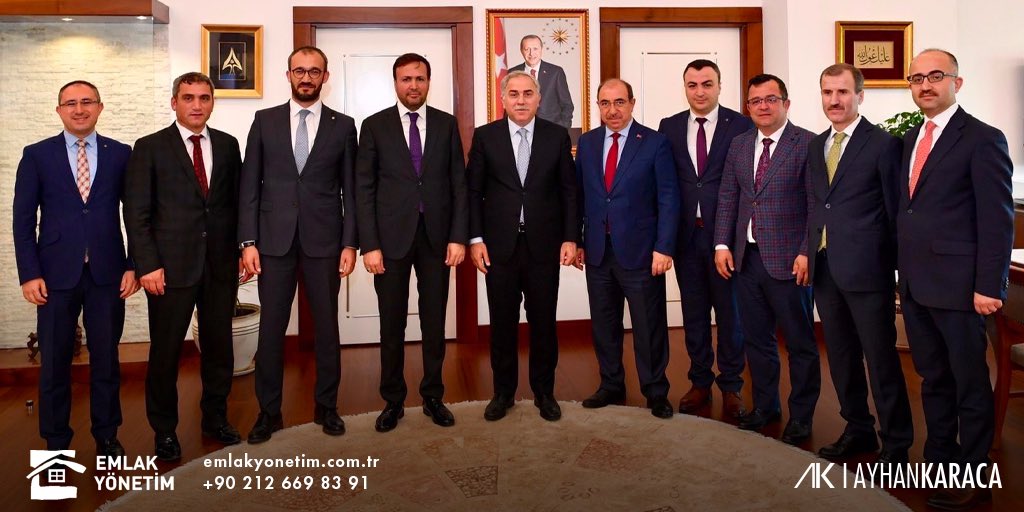 Ayhan19Karaca's tweet photo. Fatih Belediye Başkanı Sayın @MErgun_Turan’ı @EmlakYonetim A.Ş. olarak ziyaret ettik. Başkanımıza yeni görevinde başarılar dileyerek, hayırlı olması temennilerimi ilettim. https://t.co/FxPQf38V9O