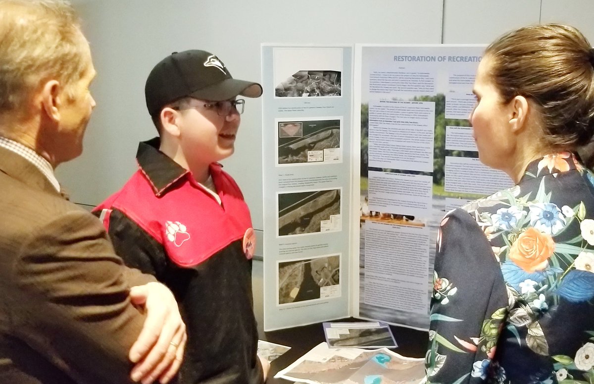 MuseumofNature's tweet photo. Great launch for Science Odyssey Week #OdySci @museumofnature today with Minister of Science and Sport @KirstyDuncanMP. Students from @ashburycollege and Hilson Avenue Public School were inspired by recipients of @nserc_crsng Award for Science Promotion. https://t.co/S2eJixhQe7