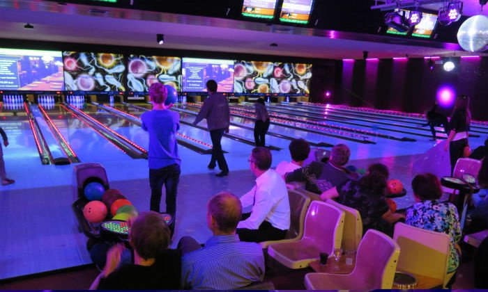 GrouponNED's tweet image. Oké we striken over ons hart, ook als je ballen in de goot belanden mag je mee-eten van de bittergarnituur. gr.pn/2XYncRw