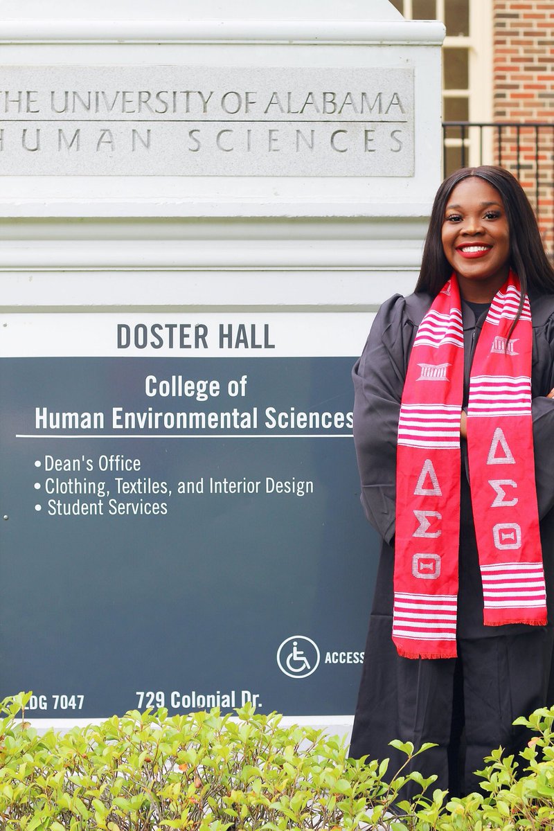 LZDivas's tweet photo. Following graduation, she plans to move to Birmingham, AL to pursue a dual career as a Labor & Delivery Nurse and Healthcare Administrator by beginning a dual masters program at UAB. This program will allow her to receive TWO masters degrees! 😛✨❤️ #GRADSZN #YouHaveToWork https://t.co/gkOUejP6jI