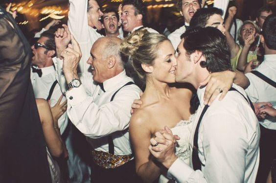 BBoutiqueEvents's tweet photo. Recently #engaged &amp; want to get married in 2019? We still have some fall and winter 2019 dates available for full #WeddingPlanning or day-of services. Let's get in touch: https://t.co/QD3SRkX9m1 #FallWedding #WinterWedding #2019Wedding #TorontoWedding #WeddingDate #Bride #Groom https://t.co/vNyV2pyucO