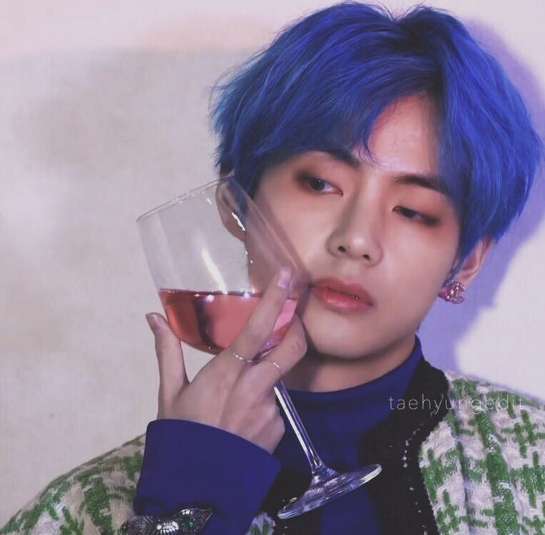 _FaceYourself_'s tweet photo. ‌‌‍‌‌‍‍‌‌‍‌‌‍‍‌‌‍‌──💜──────────────────

  「 Искусство – тожᴇ ᴀлкоголь.  Я дуʍᴀю, ᴇсли ты пьᴇшь ᴇго, то тᴇбᴇ это нᴘᴀвится, дуᴘᴀк. 」

                       // BТS - Dɪᴏɴʏsᴜs // https://t.co/HbVaAjHnW6