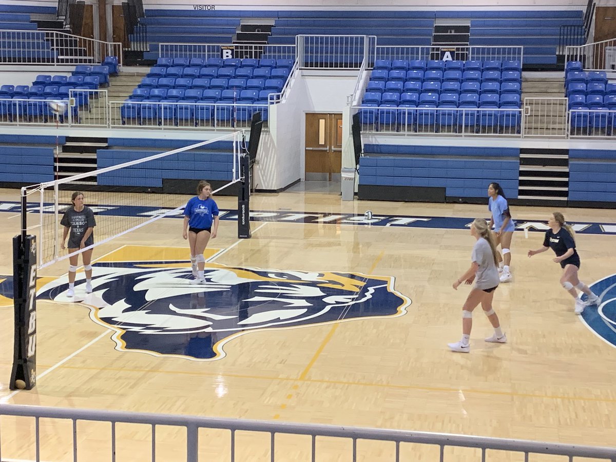 laneyann13's tweet photo. I am so excited to announce that I will be furthering my education and volleyball career at East Texas Baptist University! I would like to thank my coaches, teammates, my family, and God for making this dream come true! Go Tigers 💙🐯 @ETBU_Volleyball https://t.co/wvpbcHvLER