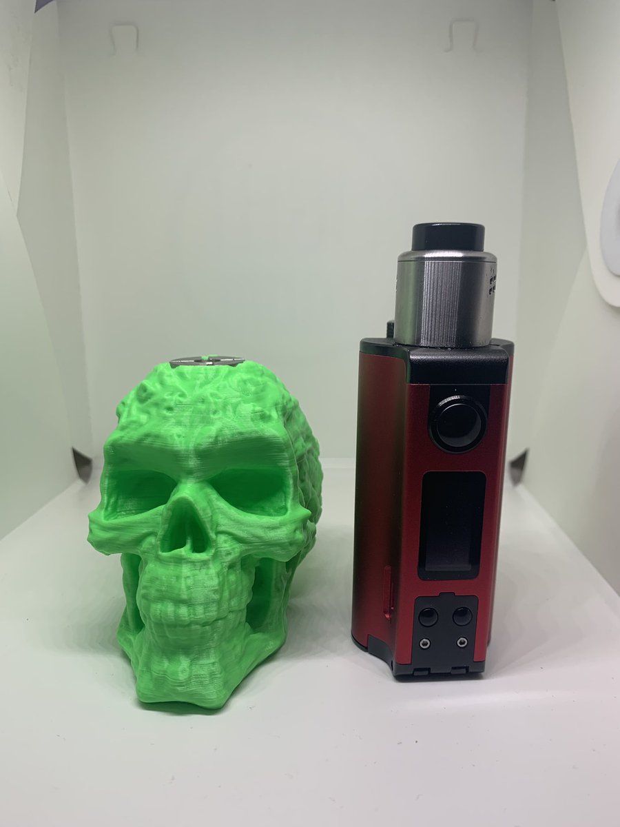 For those asking about size of the skulls. Here’s a comparison next to the topside dual.