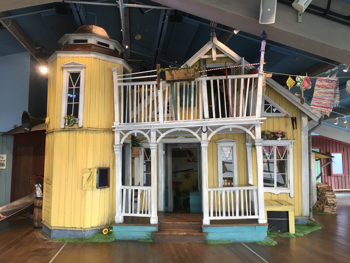 Victoria J Coe tweet media