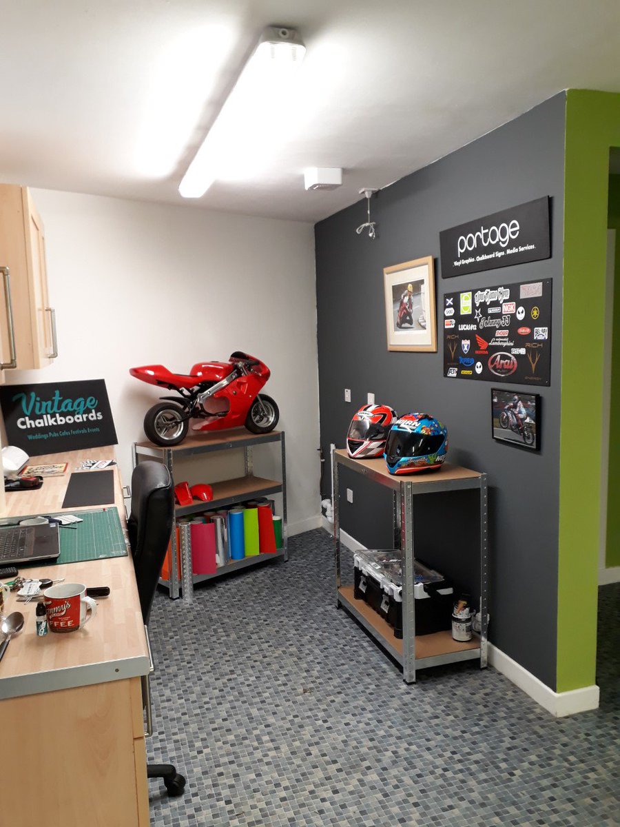 McComisky's tweet photo. Super busy today, but the studio is taking shape, just had to put up my print from @Billyartist and a signed @MarcoMelandri33 @portagegraphics @CazLukes....still more work to to over weekend. https://t.co/tAF7f6OQ8u