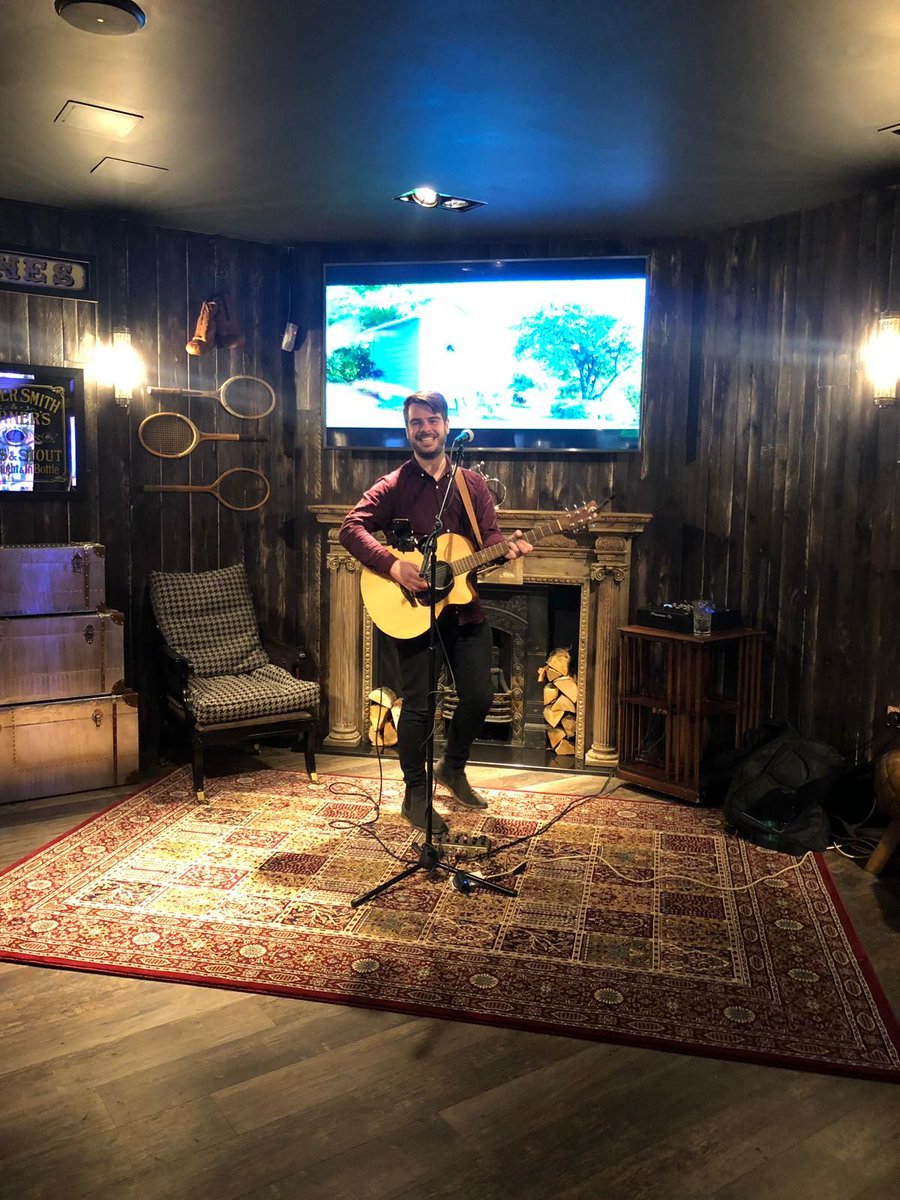 stickywicketdur's tweet photo. David Aryn kicks off our first live music night here at The Sticky Wicket, he’s here till 8pm. Come along and join us.
#sportsbar #family #chesterlestreet #durhamcricket #allthesports #caskales #food #livemusic #amvlivemusic @AMVLIVEMUSIC https://t.co/L9TodtV4zc