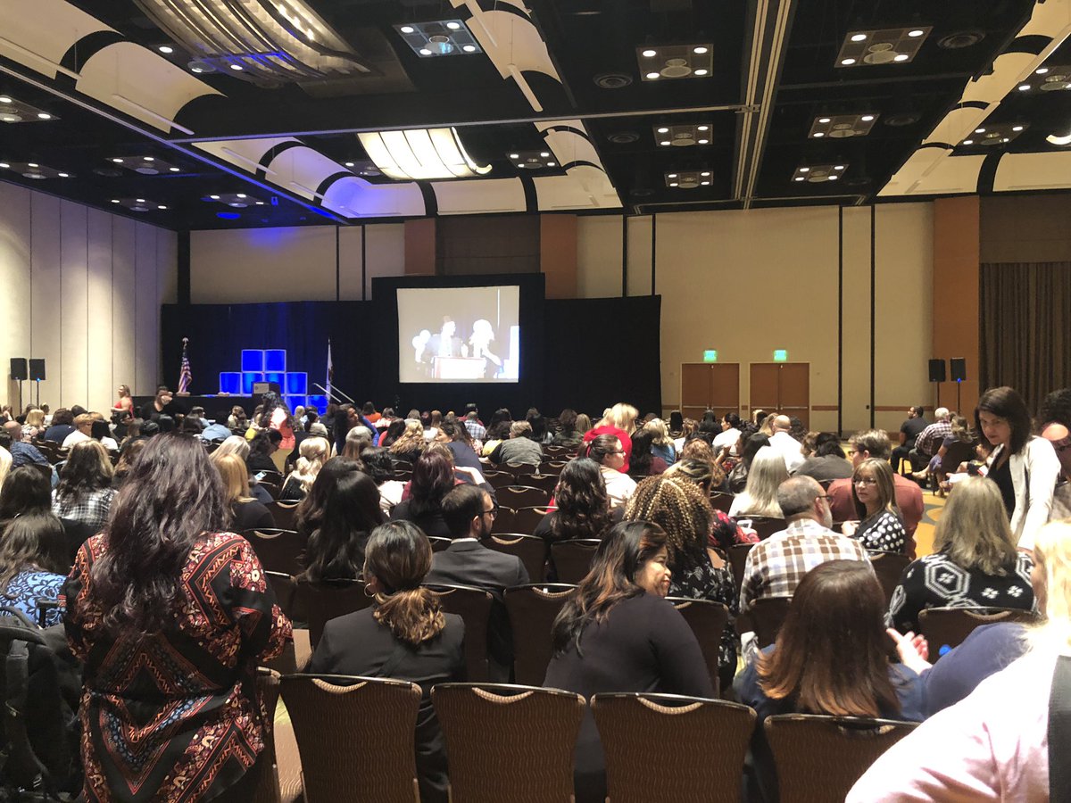 Support_Kids's tweet photo. Closing plenary at #CSDA2019 - the past three days have been filled with great workshops and meeting great #ChildSupport professionals. Thanks @CSDAofCA ! https://t.co/gOholRL0U0