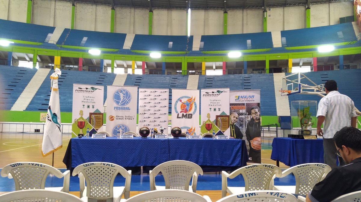 lacarolinaruiz1's tweet photo. El próximo 4 de mayo inicia la #LMB diez equipos listos para luchar por el trofeo del Apertura 2019 #CopaGolden @LMB_ELSALVADOR y lo vamos a disfrutar por @TigoSports_SV https://t.co/e4lK5lr8sy