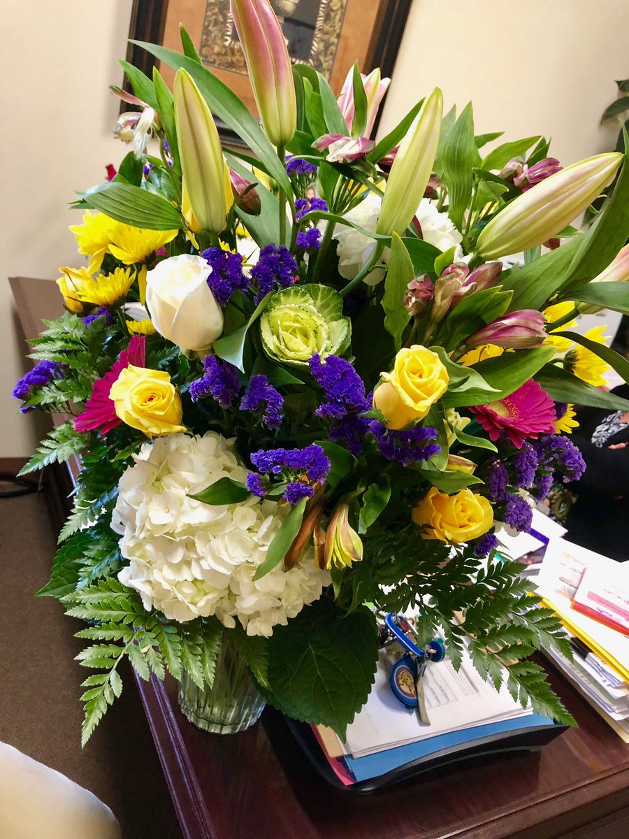 Thank you, Mrs. Land for being an amazing principal! Loving, caring and supportive to our staff and students! Happy School Principal’s Day!