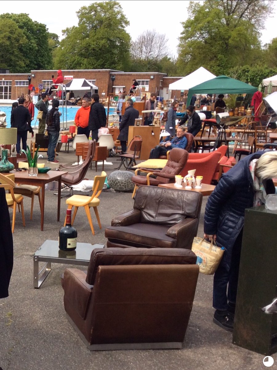DECORATIVEART2's tweet image. This weekend Brockwell Lido The Modern Movement 
4th 5th 10-4