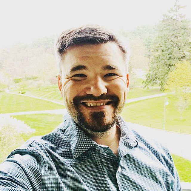 iansdrummond's tweet photo. Quick trip down to #mohonkmountainhouse for NYSAIS business officers. What a beautiful place! Please send me back for a three-day conference with nothing to do but hike and explore. https://t.co/z4W7eIE0Ru https://t.co/mFjxNpzzlD