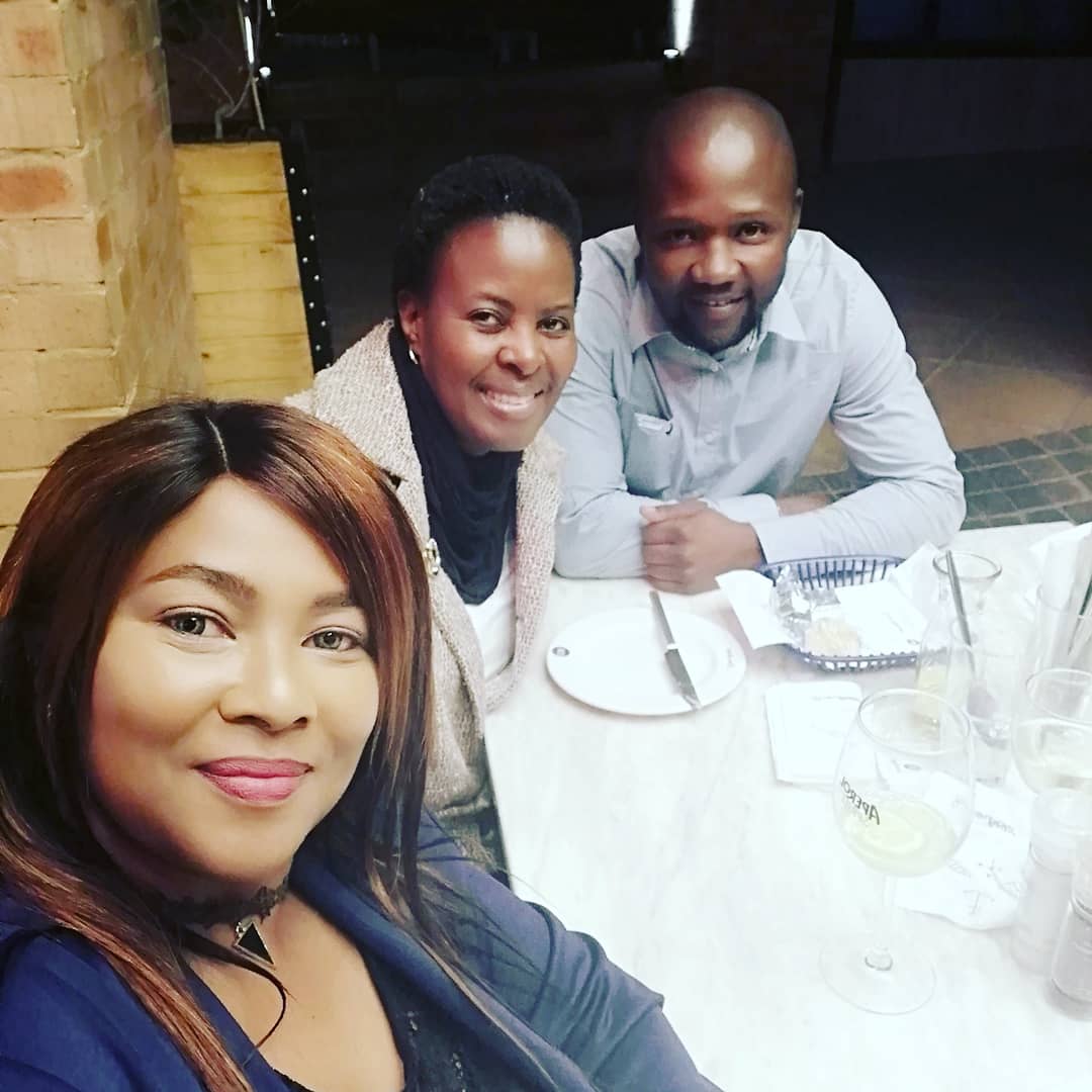 BelindaE6's tweet photo. Catching up with my friends and also canvassing for their vote..
Yooo the middle class is tough..
We are pulling all stops to win Gauteng!!
#ReliablePolice
#Keepthelightson
#Fairaccesstojobs
#VoteDA2019
#1SA4ALL
@DA_JHB @FunzelaZA @DA_GPL https://t.co/m2bqVplibK
