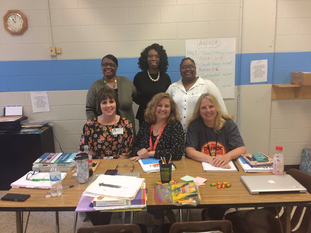What a great day with R2BR Cohort 2 District Coaches in <a href="/BartlettSchools/">BartlettCitySchools</a> and Hardin County 😉 Sharing best practices for small groups with SW RCCs Toyree Jones and Cowinta Key <a href="/ReadtobeReadyTN/">ReadtobeReadyTN</a> <a href="/SouthwestCORE/">Southwest CORE</a>