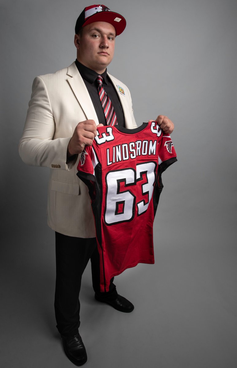 AtlantaFalcons's tweet image. Want to rep our first round pick Chris Lindstrom?

RT for your chance to win a @Big_Fish75 jersey!
