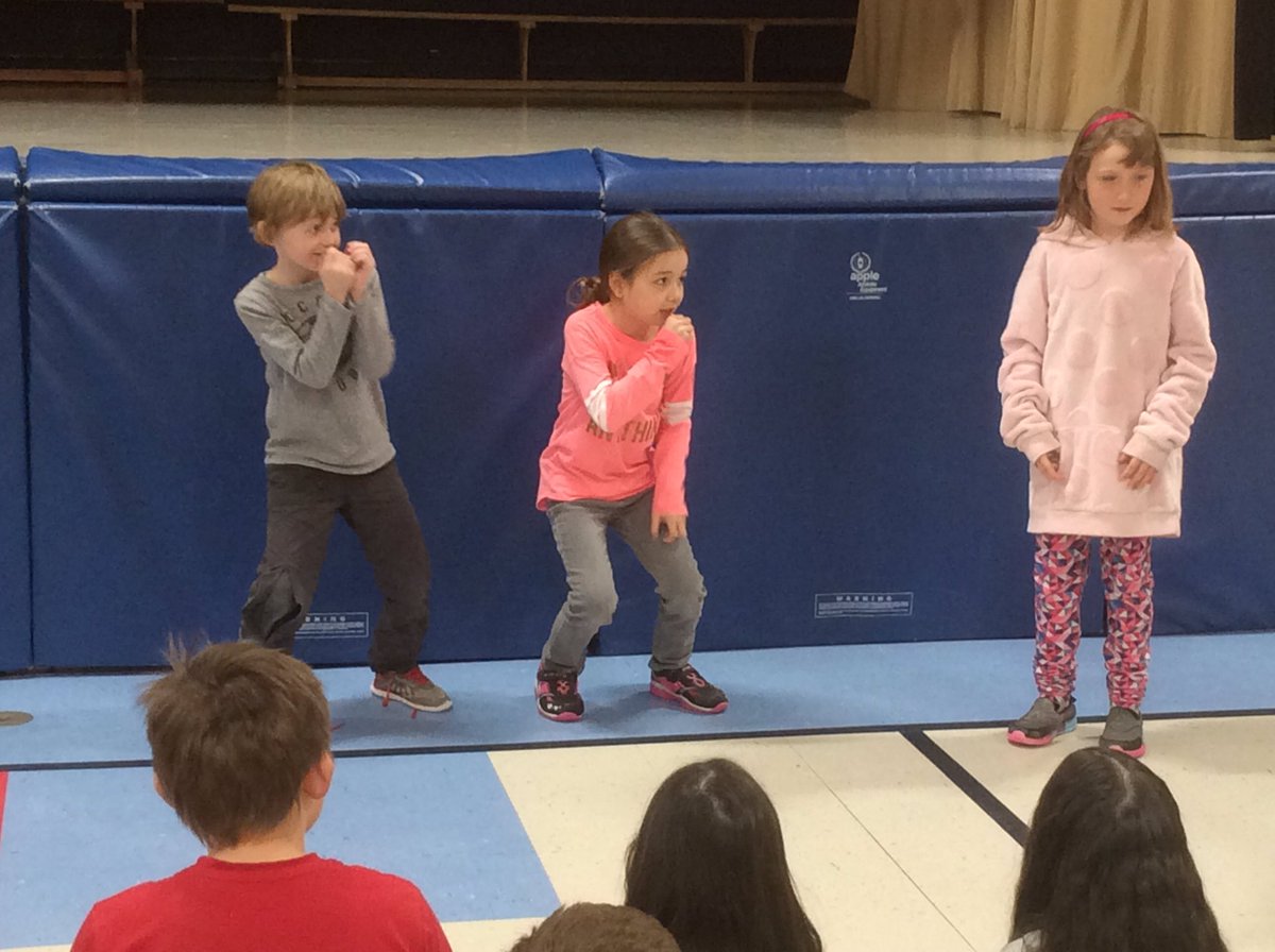 jcookbrookside's tweet photo. So much creativity and fun at our Drama workshop presented by Stacy Smith! Thanks Foundation for Education!#grade3and4 @BrooksidePS @Found4Education @yourschools https://t.co/eACEGP19zx