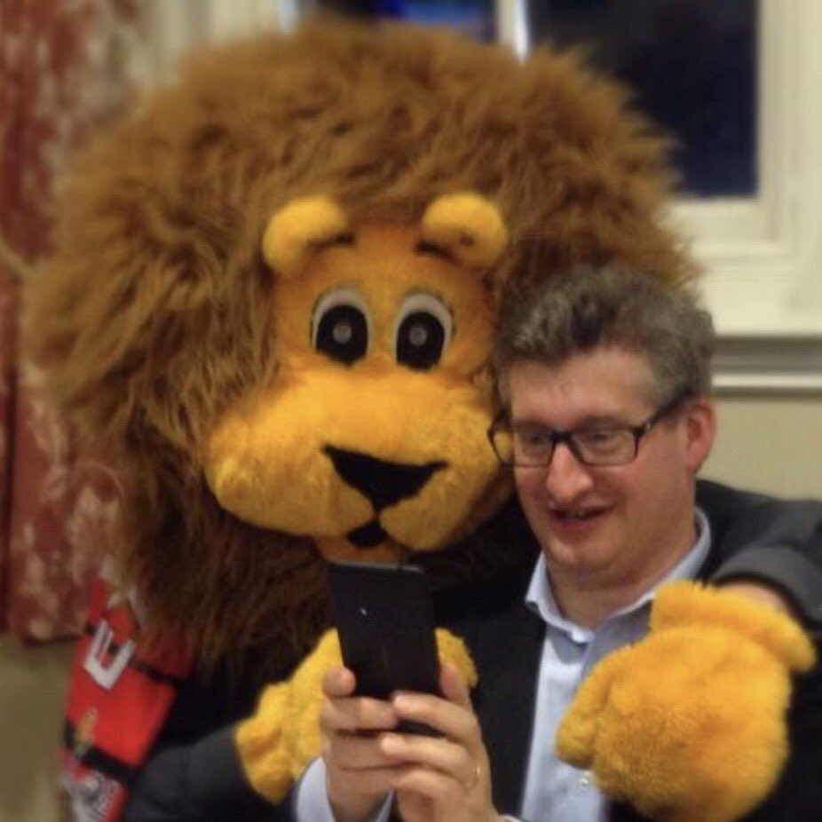 swirlingpit's tweet photo. Hey @MoreThanJustaPA I’m sorry I won’t be able to join you at the #notworkingnetworking bash tomorrow, but as promised, please let me introduce you to @ccbentos who’s the one on the left. It was taken a few years ago, so he may have aged a bit! https://t.co/vgcgGsFscb